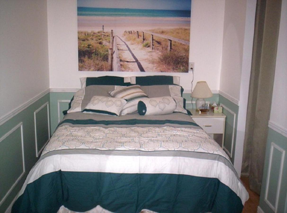 Gite Au P'Tit Bonheur B&B Coaticook Ngoại thất bức ảnh